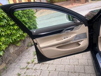 BMW 750Li xDrive - 10