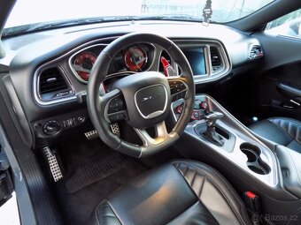 Dodge Challenger 6.2/V8/HELLCAT/SRT/Větr.sed/ - 10
