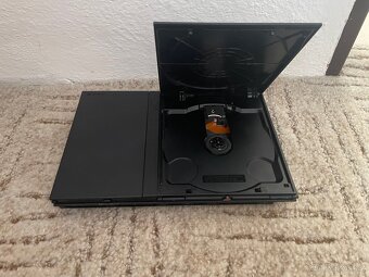 PS 2 slim s bohatým příslušenstvím - 10
