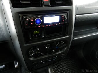 Suzuki Jimny 1.3 63 kW 4x4 RANGER r.v. 2009 - - 10