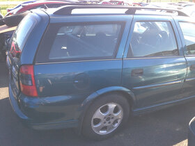 Opel Vectra B 2,0DTI 74kW, 2001 Combi - na díly - 10