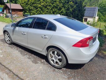 Volvo S60 3.0 T6 AWD 224 kw , 150 420 km, první majitel - 10