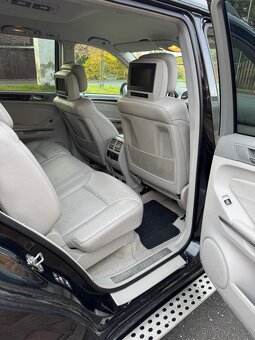 Mercedes-Benz GL 420 CDI AMG Long –7 míst, Exkluzivní výbava - 10