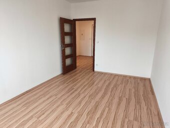 Pronájem bytu 2+kk s balkonem, ca 62 m2, v Liberci. - 10