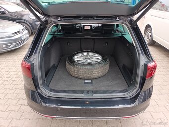 VW Passat B8 2.0TDI 140kW DSG 82tkm Matrix Tažné ACC Keyless - 10