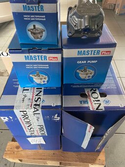 Prodam filtry na traktorbagr Belarus EO 2621 motor D 65 M - 10