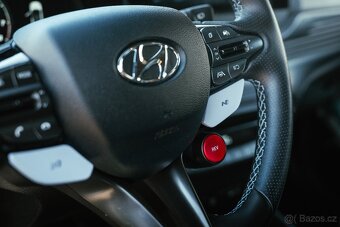 Hyundai i20N Premium 2022, 25 000 km - 10