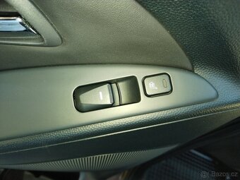 Hyundai ix35 2.0CRDi 4x4-Koup.ČR,CEBIE, SERVISKA, PO SERVISU - 10