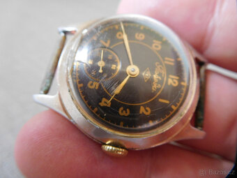 STARÉ HODINKY POBEDA - 10