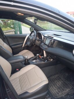 RAV4 hybrid - 10