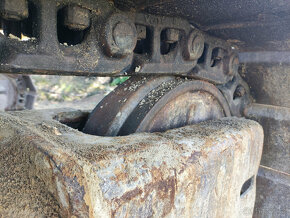 JCB JS200LC - podvozek - 10