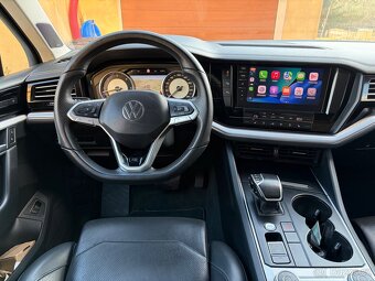 VW Touareg 3.0TDI V6 210kw ČR Elegance - 10
