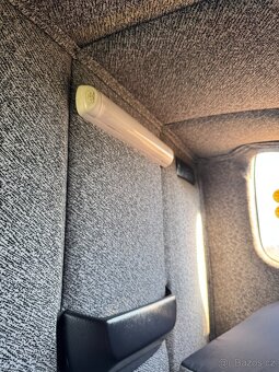 Renault Master 2,3. 9 paletová plachta s Hydraulickým čelem - 10