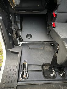 Opel Vivaro 2.0 CDTI 150 ps - 10