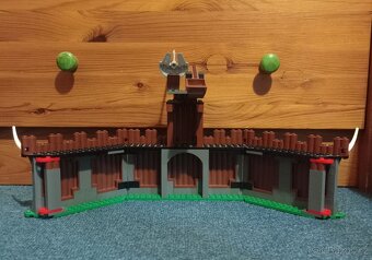 LEGO 7019 Pevnost Vikingů v boji s Fanfirským drakem - 10