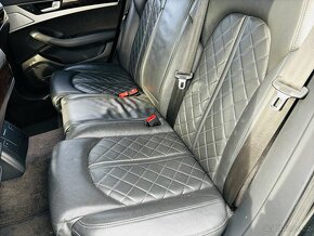 Audi A8 sedan - 10