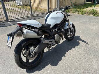 DUCATI MONSTER 696 - 10