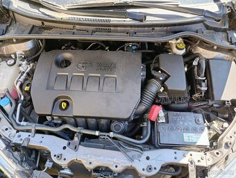 Toyota Corolla 1.6i 97kw, r.2019, klima, 1. majitel - 10