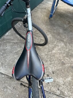 Trekové kolo zn.TREK - 10