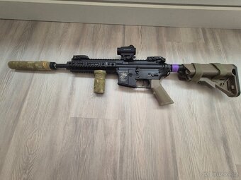 Airsoft puška M4 - 10