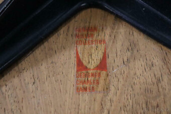 Křeslo s taburetem Charles & Ray Eames Herman Miller s visač - 10