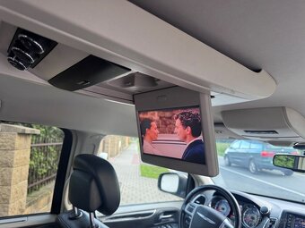 Chrysler Town Country 3,6 LPG Limited DVD 2012 - 10
