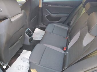 ŠKODA OCTAVIA IV 2,0 TDI - 10