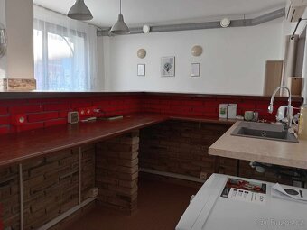 Přenechám kompletně vybavený kosmetický salón - 10