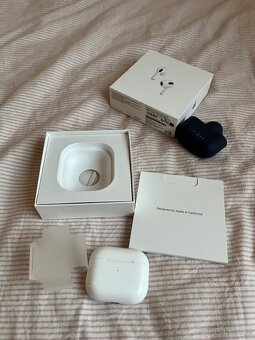 Apple AirPods generace 3 - 10
