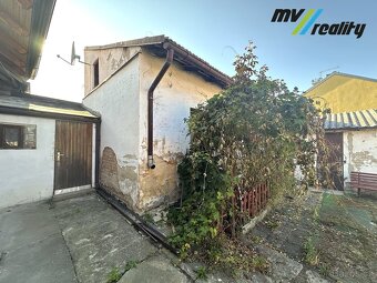 Pečky, Prodej Rodinného domu 4+kk s vejminkem a dvorem (265 - 10