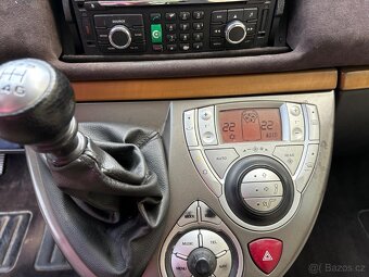 LANCIA PHEDRA 2.2 HDi Bi-turbo 125Kw - 10