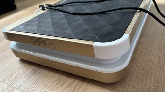 KLARFIT Vibe VX vibrační plošina - efektivní cvičení doma - 10