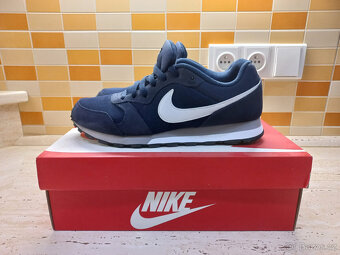 Boty Nike Md Runner 2 cena 1000,- Kč Sneakersy - 10