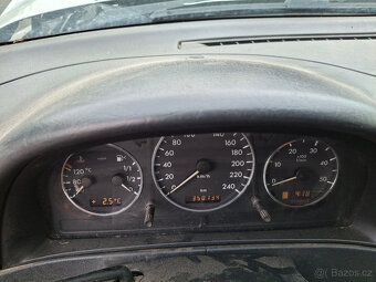 náhradní díly z bouraného mercedes ml w163 270cdi automat - 10