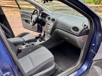 Ford Focus 1.8 flexifuel - 10
