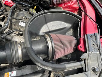 Ford Mustang 3,7 V6 Manuál - 10