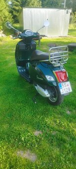 Vespa 300 GTS české SPZ - 10