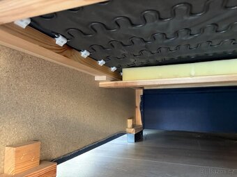 Prodám rozkládací pohovku s úložným prostorem - 10