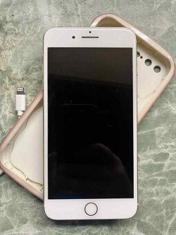 iPhone 8 Plus 64GB - 10