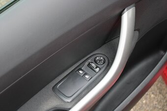 Peugeot 308 1,4i 70KW 16V, 2.maj.,ČR,STK 7/2026, r.v. 2009 - 10