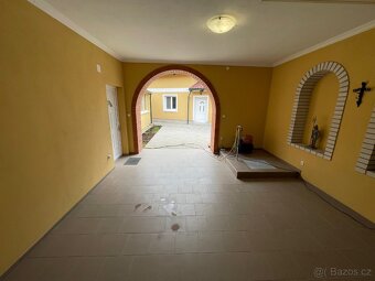 PRONÁJEM RODINNÉHO DOMU 3+1, 125 m² - 10