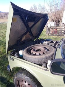 Lada Niva - - 10