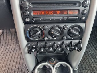 MINI COOPER R50 1,6i 85kW stříbrný - 10