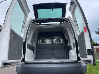 VW Caddy 1,9 TDi střešní okno - 10