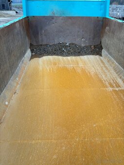 Tatra 815 sklápěč - 10