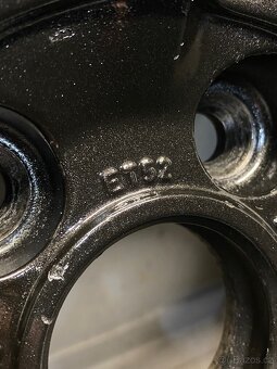 Originál Audi Kola - 10