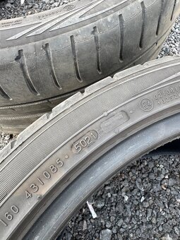 Nokian Tyres Powerproof SUV 295/35 R21 - 10