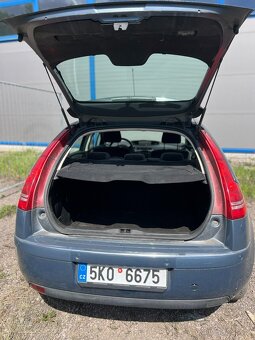 Citroen C4 2.0i Exclusive - 10