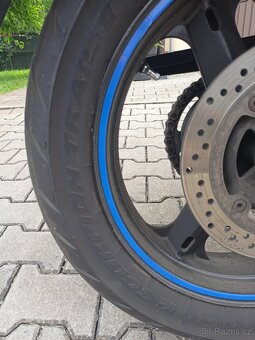 Suzuki DL 1000 v-strom - 10