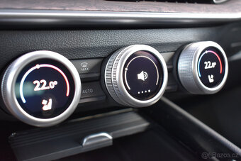 Škoda Superb Combi 1.5TSi DSG L&K LED Virtual Assist - 10